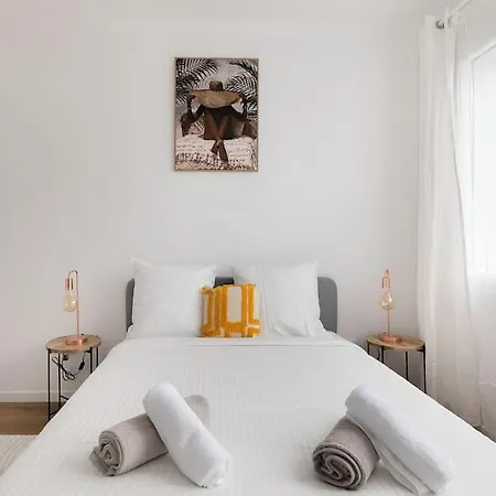Elegant Flat Paris Cdg Expo
